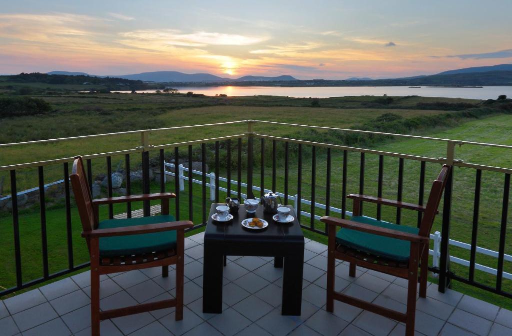 Lakelands Farm House Hotel Waterville Ngoại thất bức ảnh